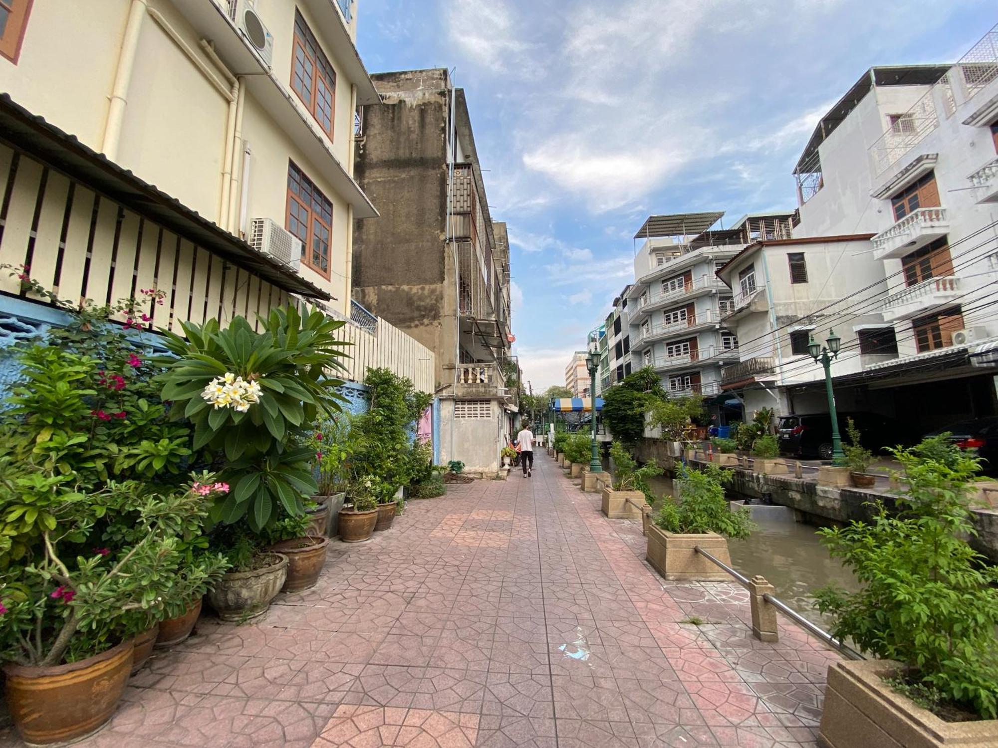 Bangkok Neighborhood Hostel Esterno foto