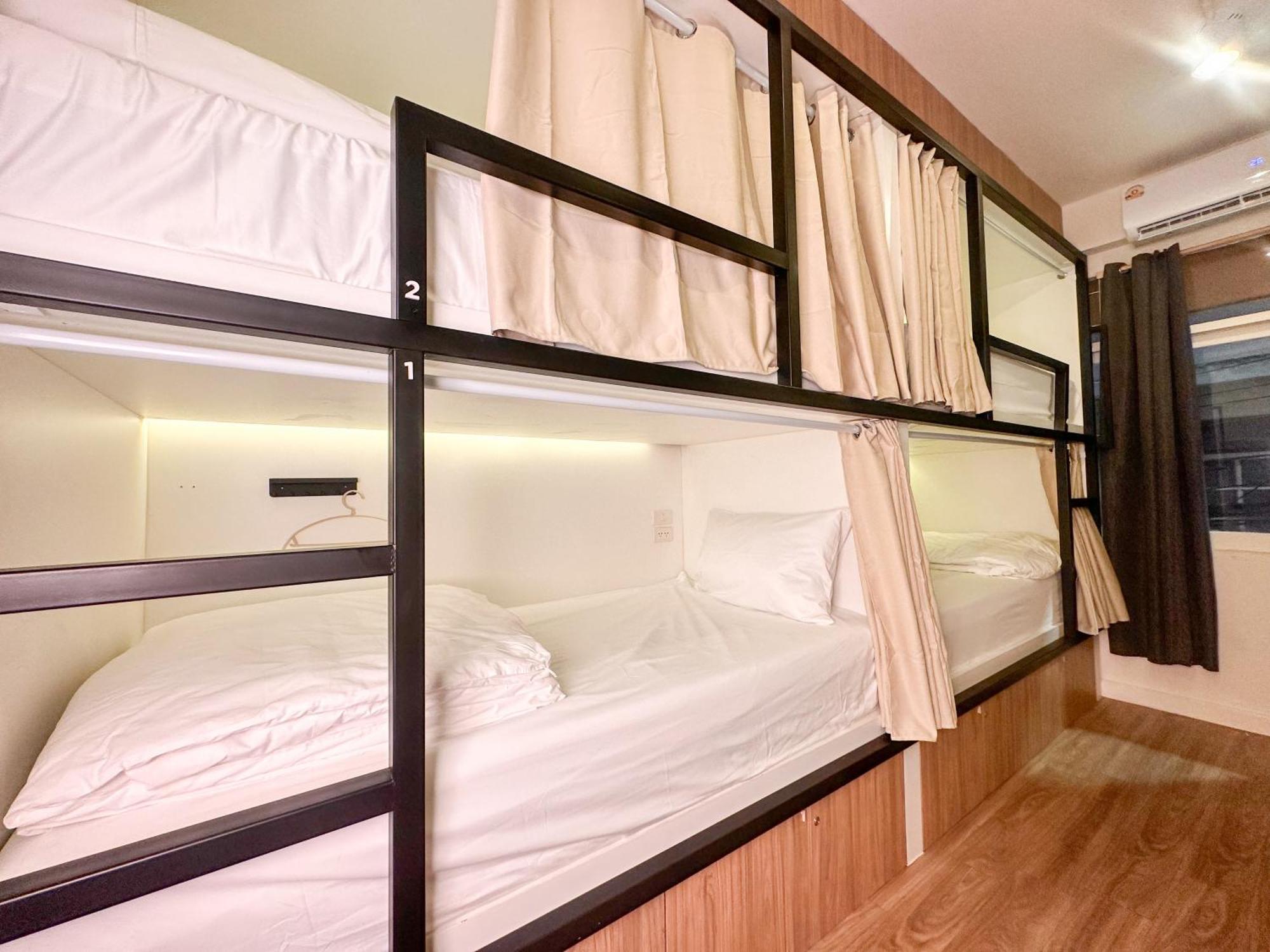 Bangkok Neighborhood Hostel Esterno foto