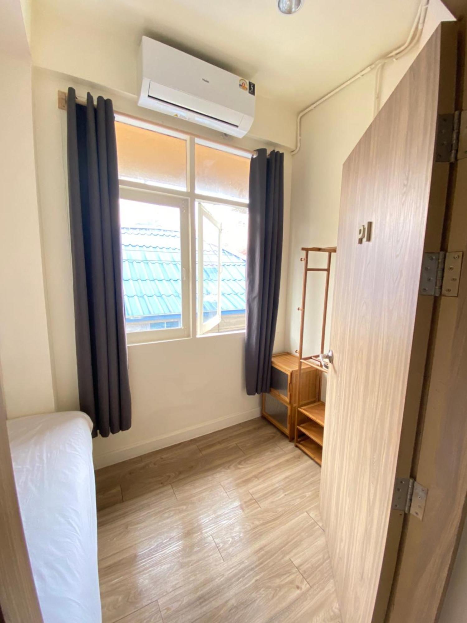 Bangkok Neighborhood Hostel Esterno foto